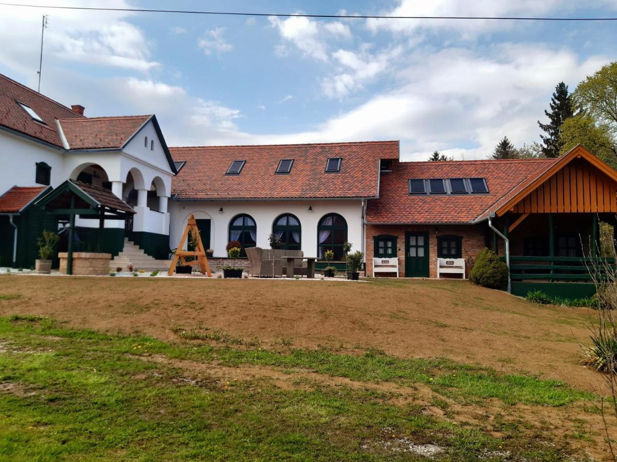 Feny-Szer Vendeghaz Orseg Hotel Szentgotthard Exterior photo